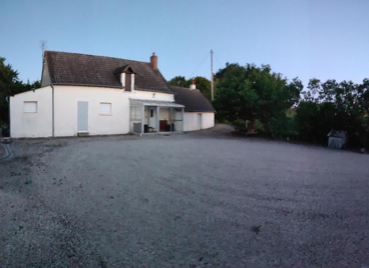 Gite Chez Jeannot Azay-le-Ferron Buitenkant foto